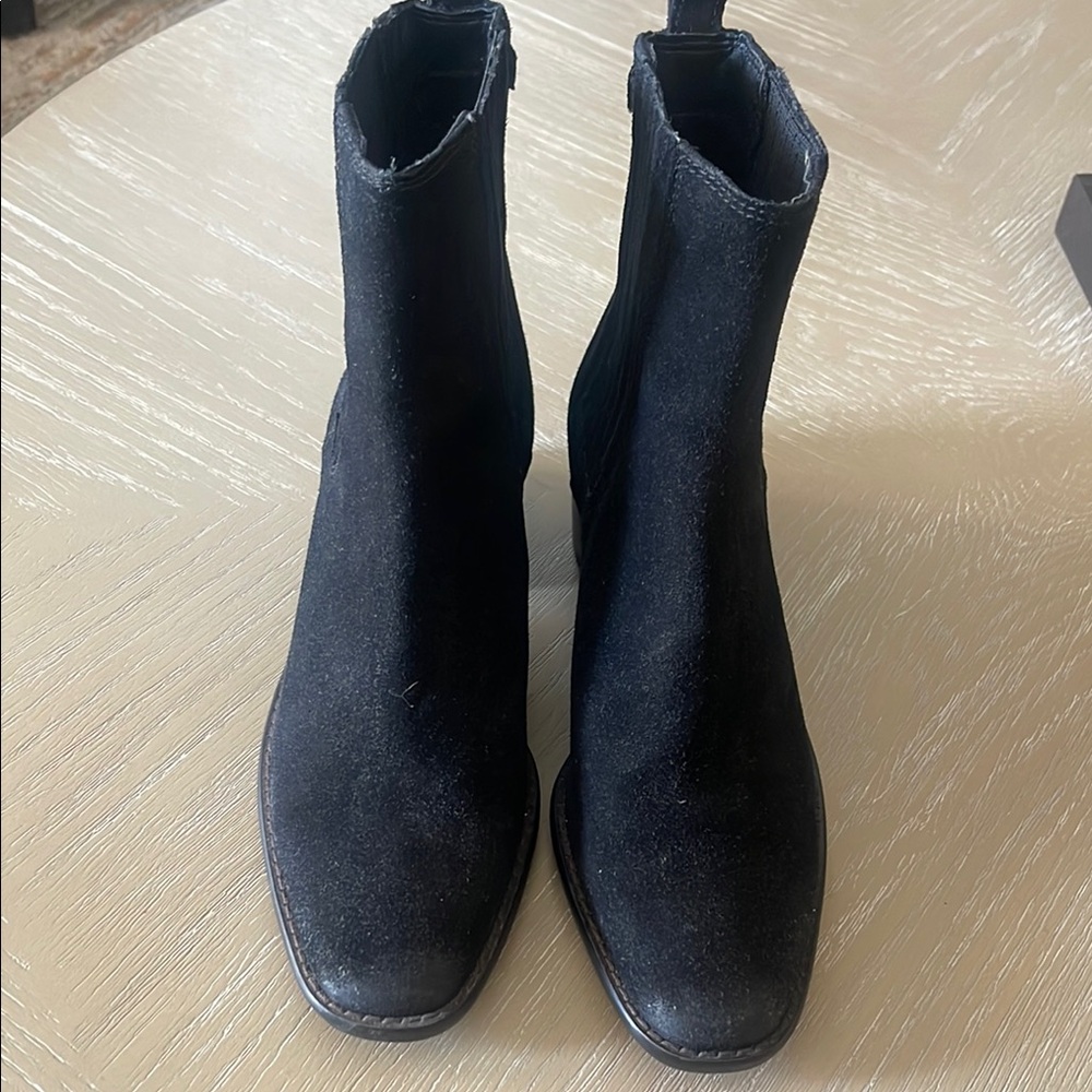 Elegant Black Women's Boots